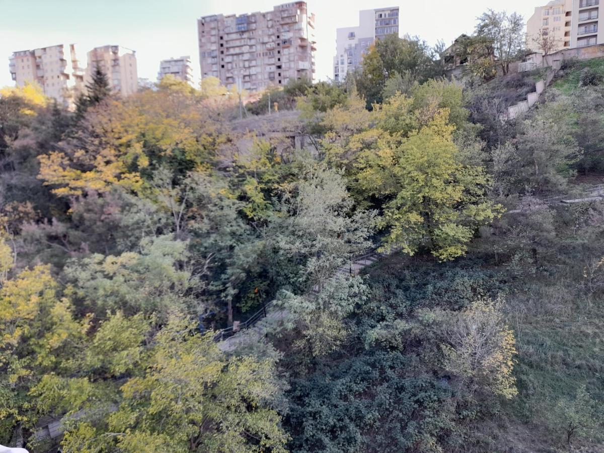 Saburtalo Apartment Тбилиси Экстерьер фото